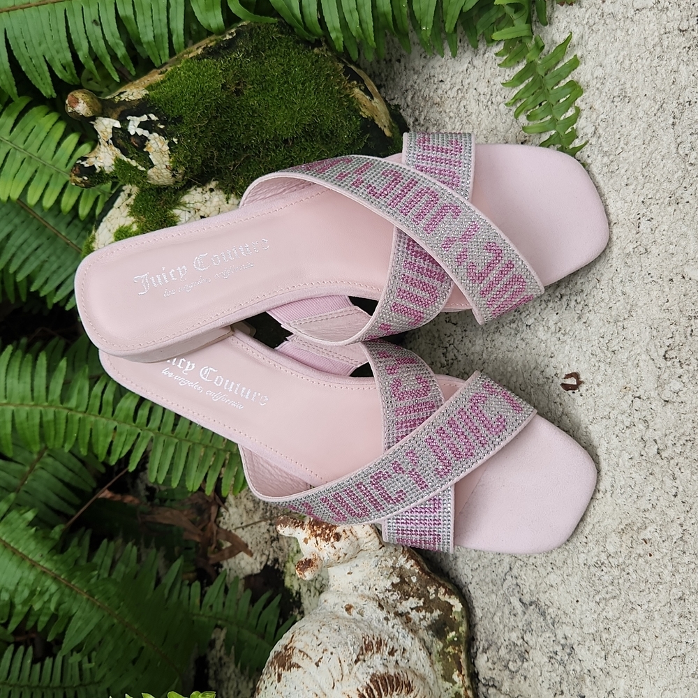 Juicy Couture slides 8.5